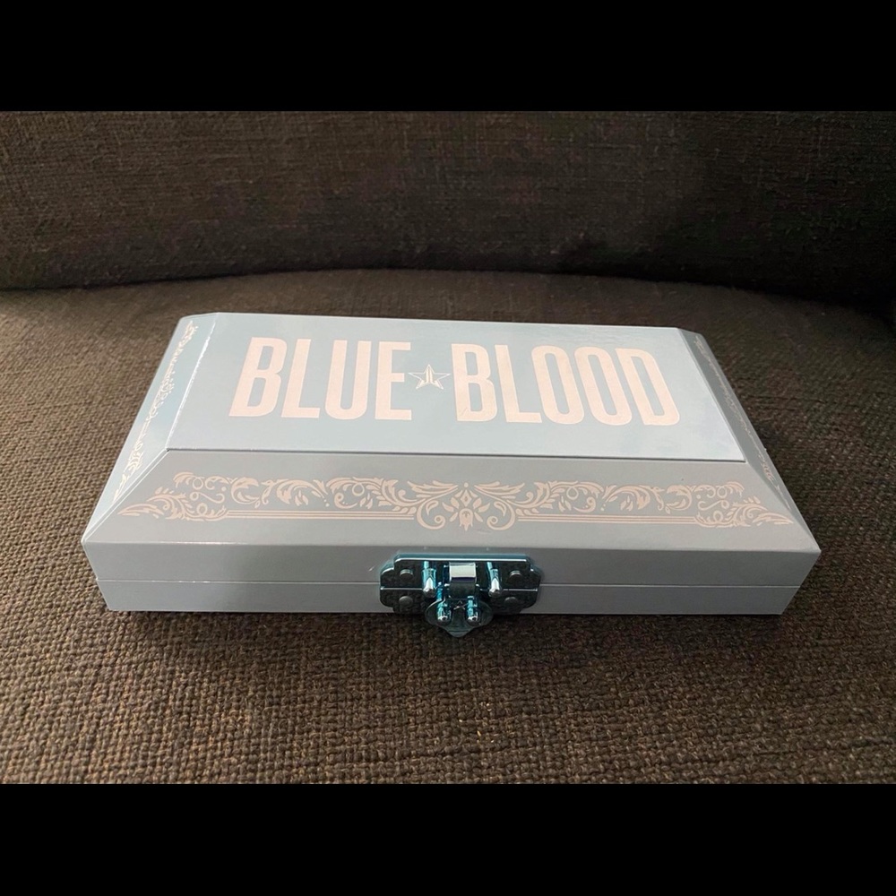 JS blue blood palette